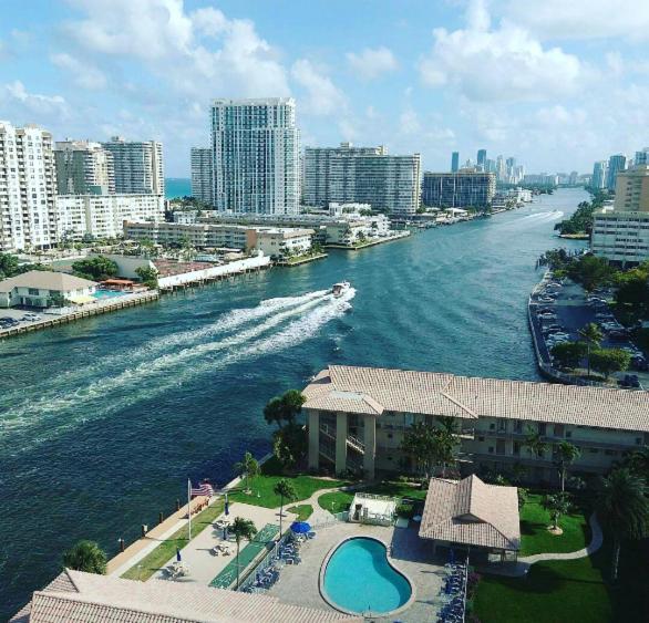 Studio In Hallandale 2 Beds Hallandale Beach Exterior foto